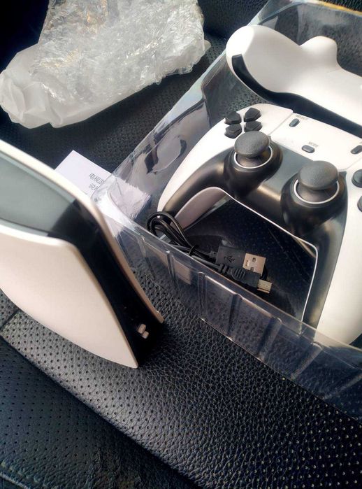 ТВ Игра конзола RS5, 45 000+ игри, Два безжични джойстика, 4K HD, 2.4G