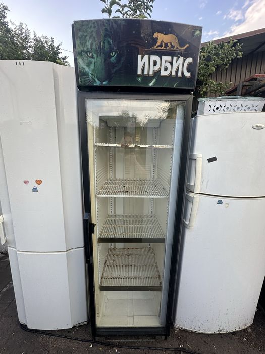 Витрыный холодильнткт