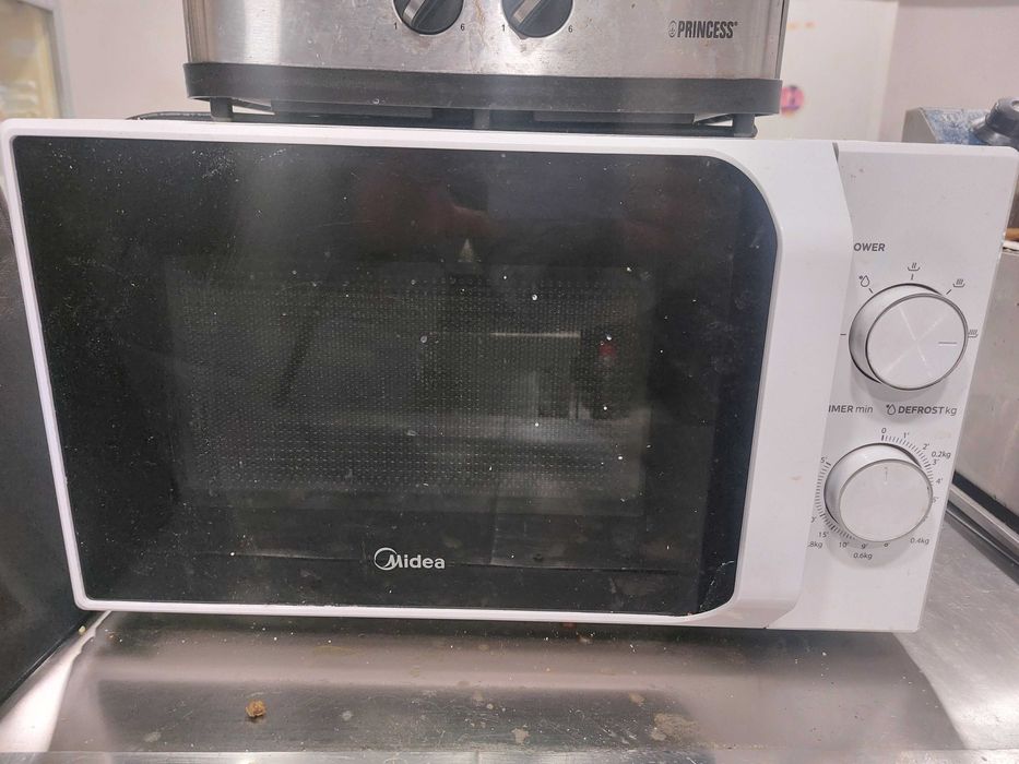 Микровълнова печка мидеа