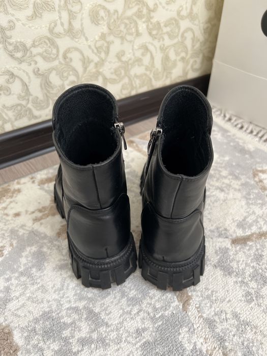 Сароги ботинки на девочку