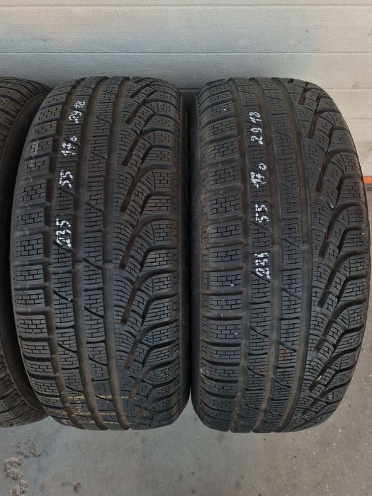 Зимни гуми 4 броя PIRELLI SottoZero 235 55 R17 дпт 2918