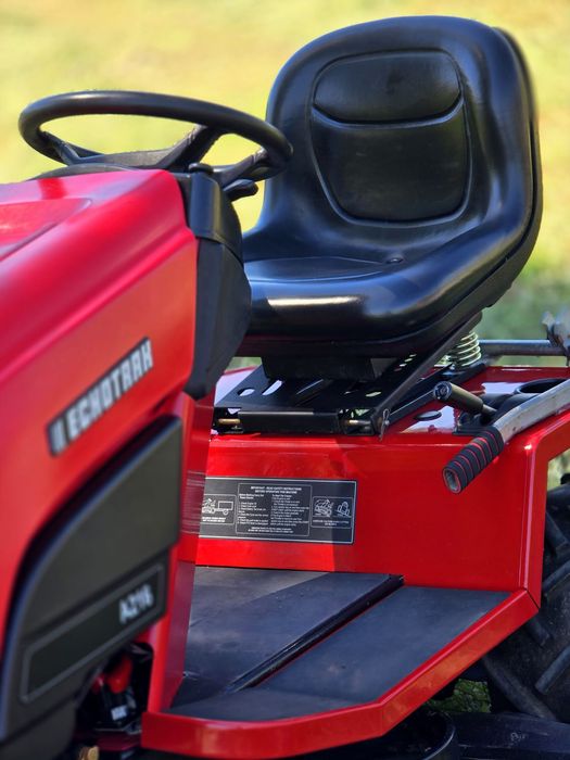 Tractoras gazon iarba vegetatie inalta Profesional Echotrack Germany Kawasaki 2 cilindrii Hydrostatic 3 cutite !