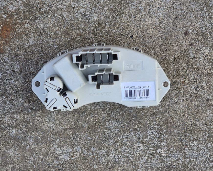 Rezistenta trepte ventilator habitaclu BMW E90 / E91 / E87 fabr 2006 -