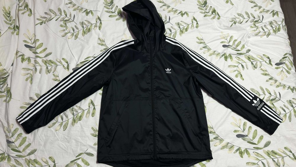 Оригинално яке Adidas Originals размер L