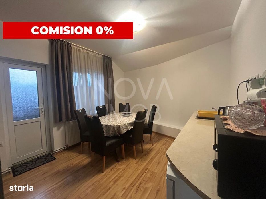 Casa de vanzare 200 mp cu spatiu comercial la parter, strada Lunga