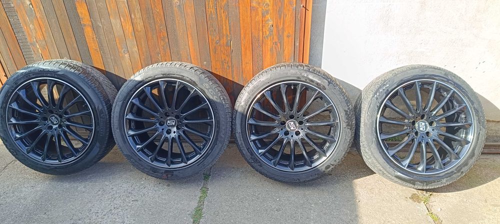 Джанти 20 цола 5х112 ЕТ35 J9.5 отвор 74.1 подходящи за Мерцедес, Ауди