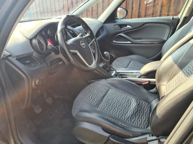 Aripa fata stanga Opel Zafira C Tourer