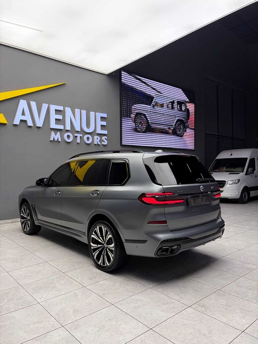 Продается BMW X7 M60i