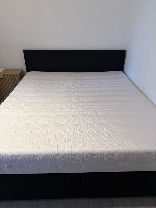 Pat matrimonial 180x200 cu saltea premium inclusa