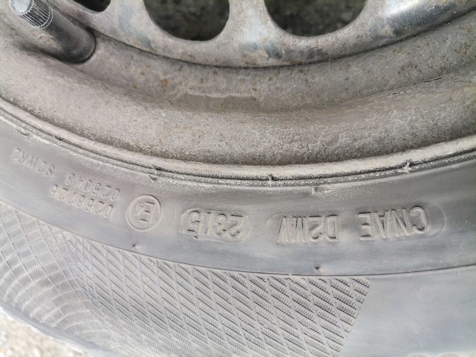 4 железни джанти 15 и гуми Continental ContiWinter Contact 195/65/15 T