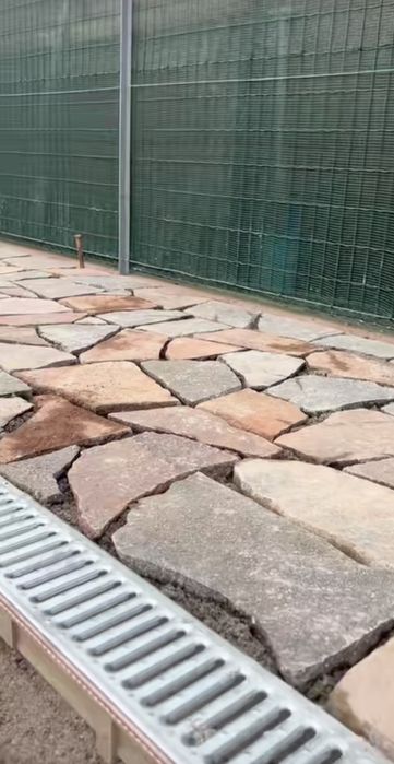 Лепене на камък каменна облицовка облицоване полагане