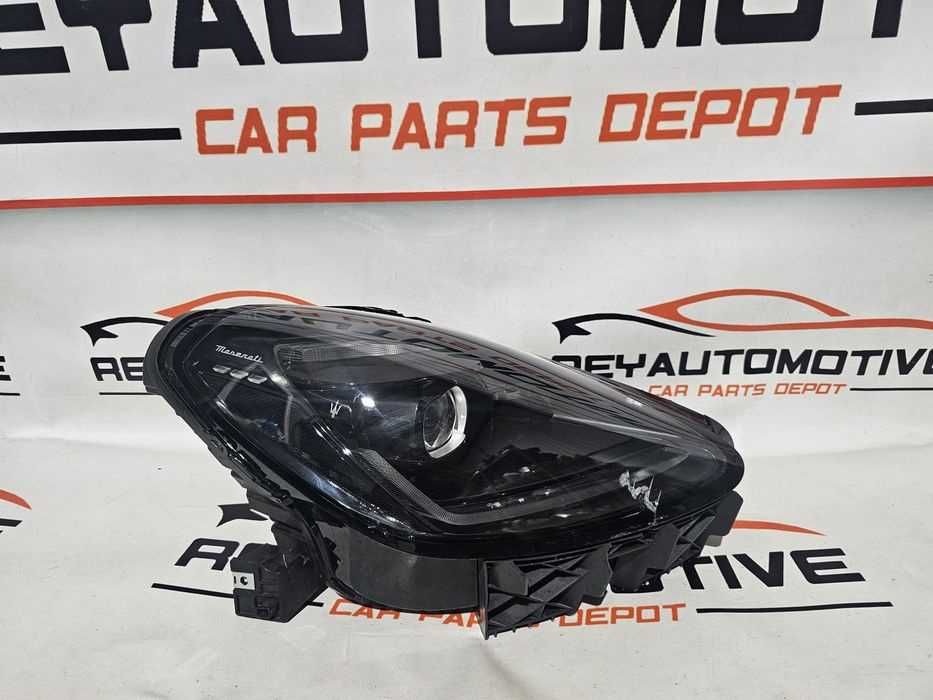 Far dreapta led Maserati Grecale