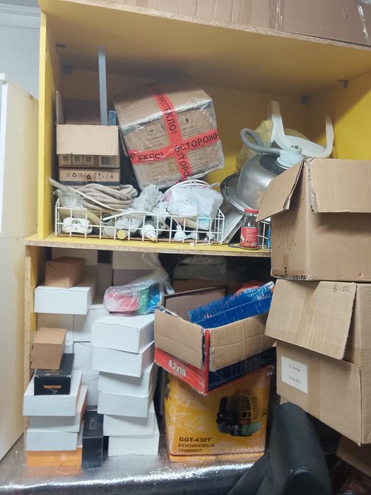 Продам мебель шкафи ,кресло