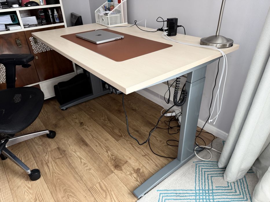 Birou inaltime reglabila