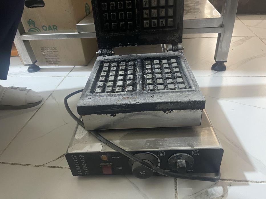 Продам вафельницу