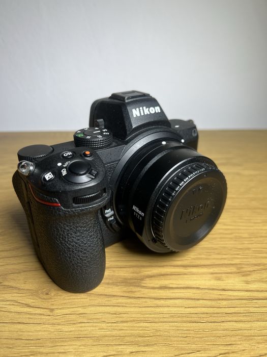 Vand Nikon Z5+FTZ II sau separat