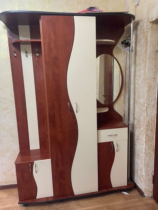 Прихожной шкаф б/у 65.000тг