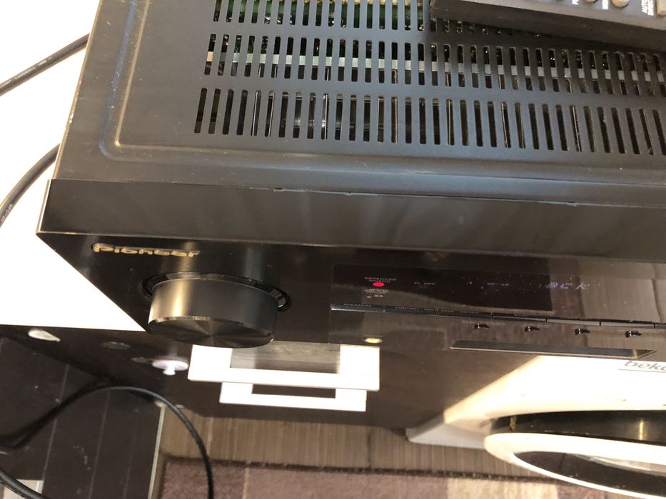 Pioneer VSX-921 resiver