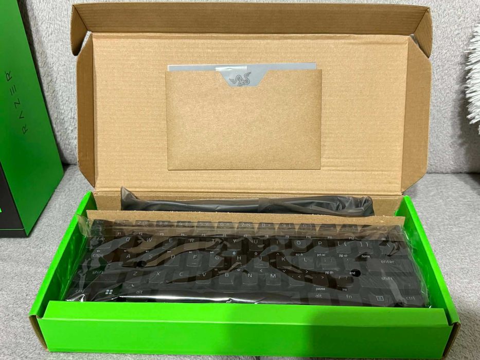 Razer Huntsman Mini + Razer BlackShark V2 X