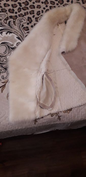 Дамски кожен елек