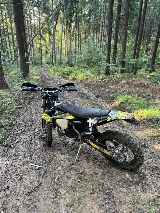 Husqvarna 300 2T 2023