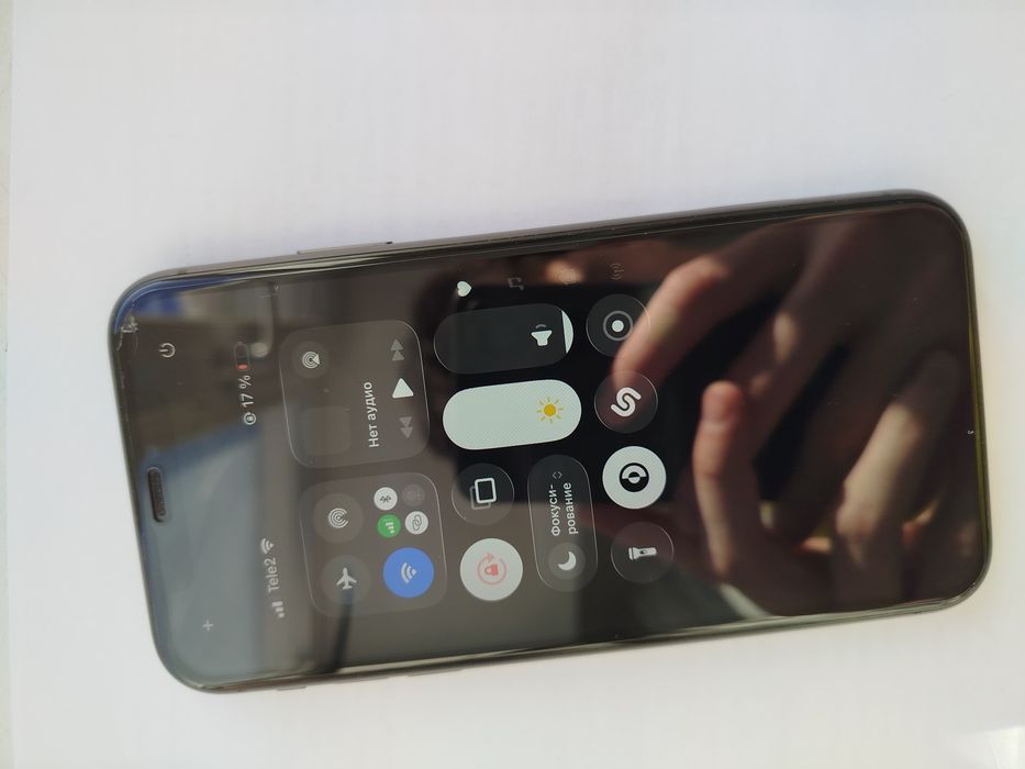 Продам Айфон 11/iphone 11 (торг)