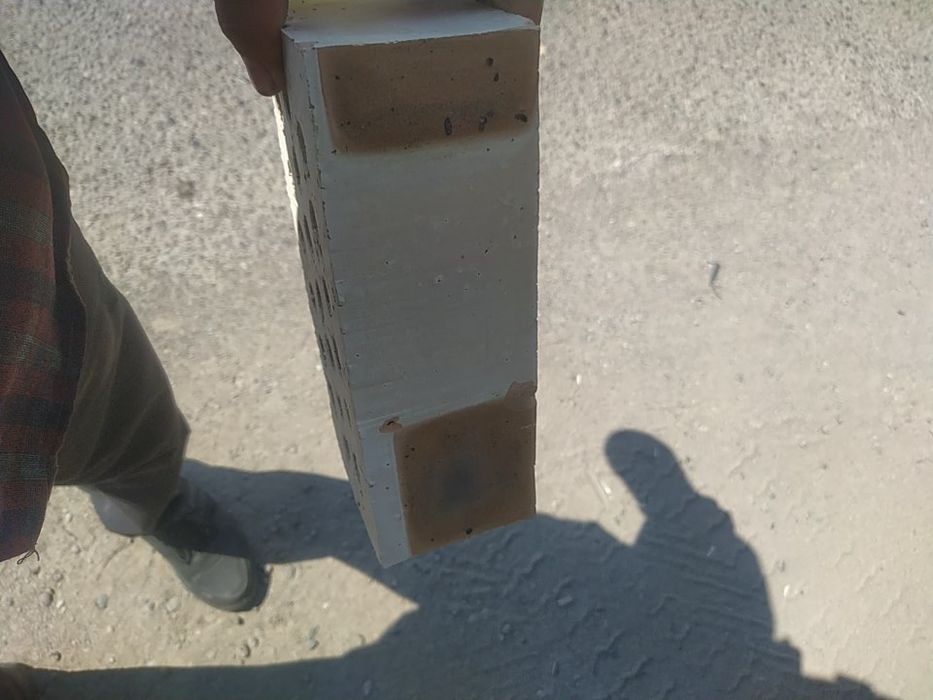 Pishgan gʻisht 1000 sum zavoddan togri yetkazib berish yaxshi sifat .