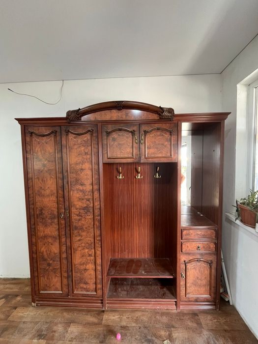 Шкаф для прихожи