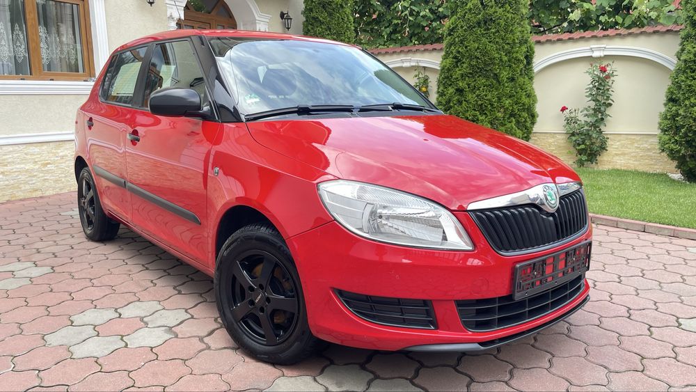 SKODA Fabia 2011 — imagine 2