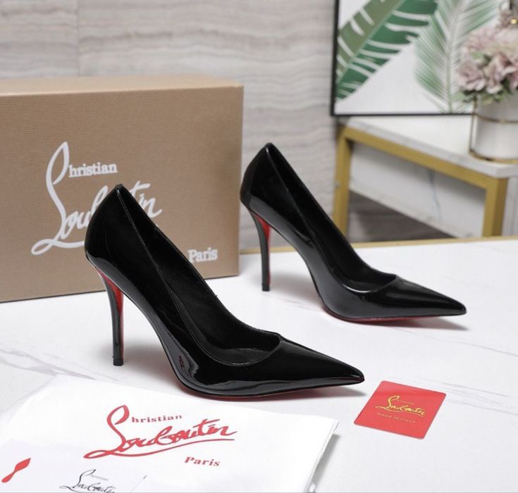 Pantofi Christian Louboutin Miss Z premium piele naturala