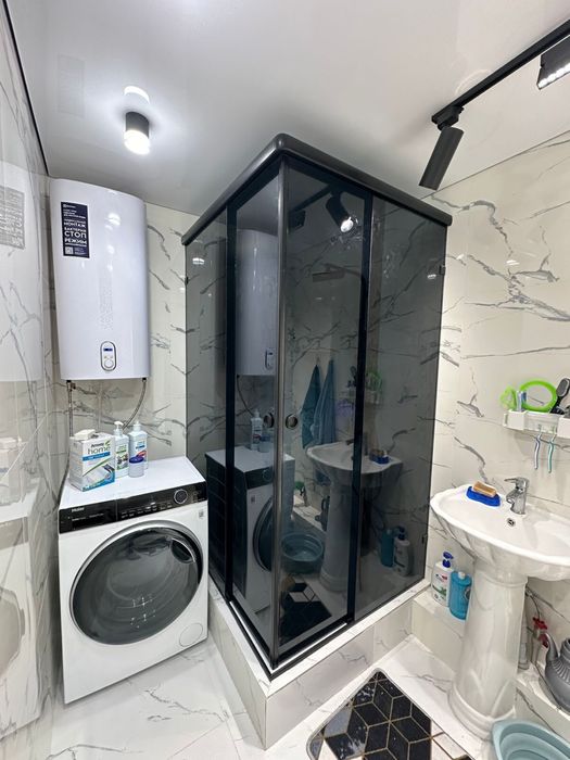 Меж ком перегородки. Душ кабины