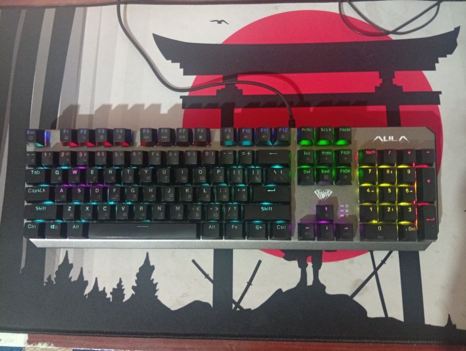 Full Set Gaming: i5-12400F / RTX 3050 8GB / 32GB RAM / 1TB / 180Hz