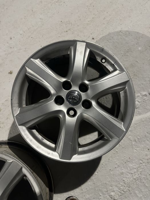 Р17 Тойота Оригинал бярлык тойотага