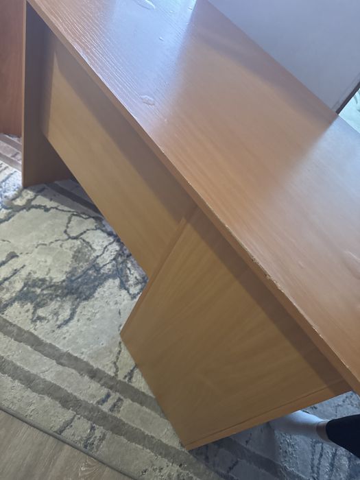 Стол для учебы СРОЧНО ПРОДАМ