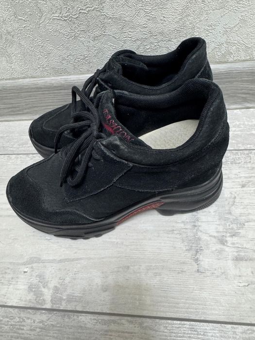 ботинки черные, на платформе, удобные