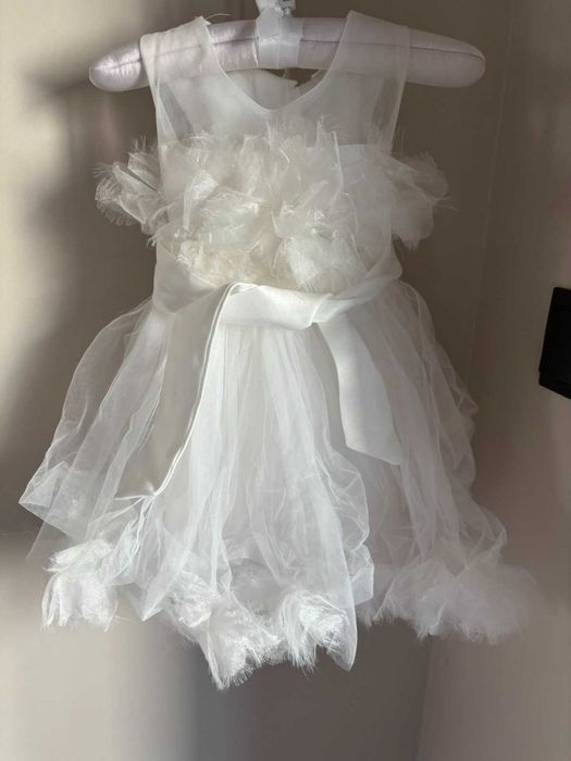 Бебешка нежна бяла рокля с тюл,86 см