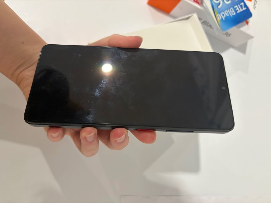 Телефон ZTE A36 совершенно новый!