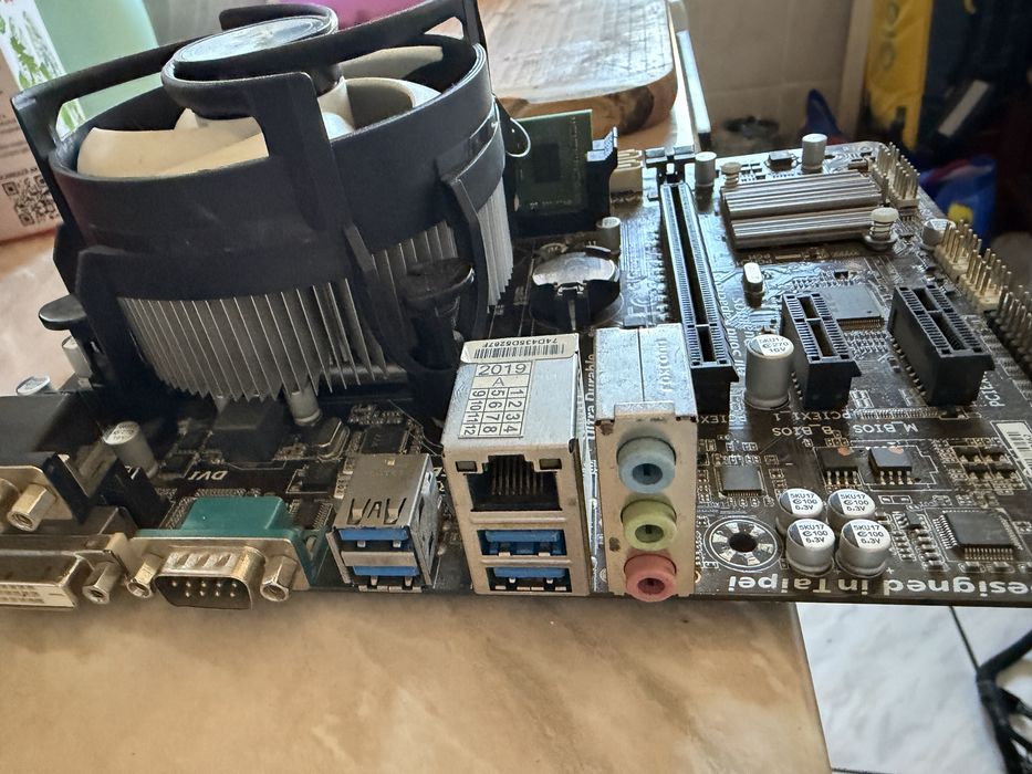 Vand kit H81M / intel i5 4590 / 8gb ram ddr3