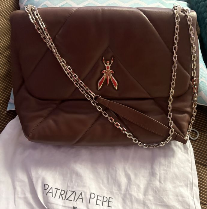 Чанта на patrizia pepe