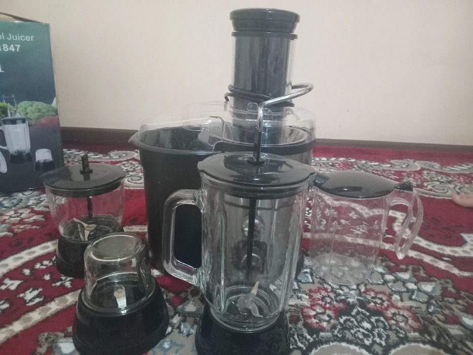 Блендер сатылады ярым бахасын быр марте ыслетилген