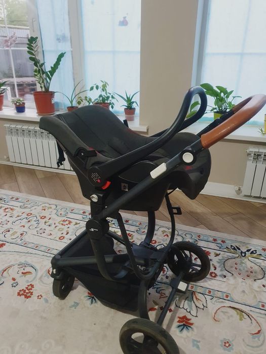 Б/у коляска в отличном состоянии,