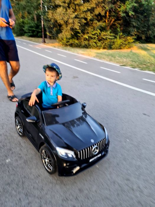 Акумулаторна Електрическа кола Mercedes glc