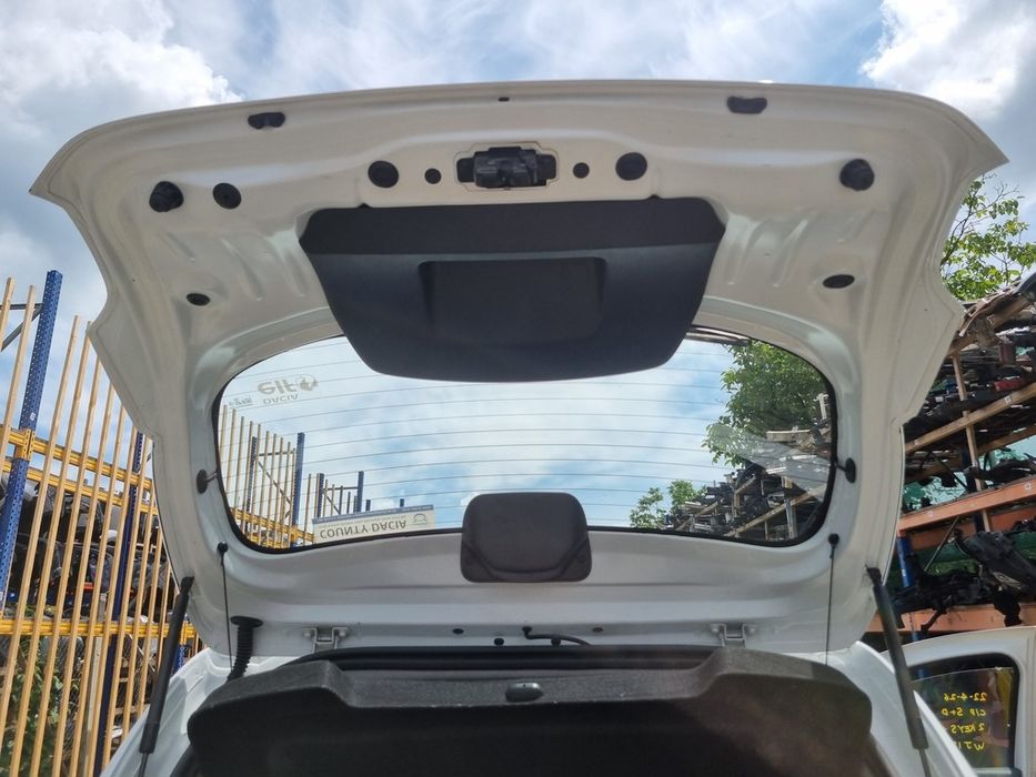 Haion Cu Luneta Dacia Sandero 2 Facelift - SUV 4 Usi Blanc Glacier DV369 (1530)