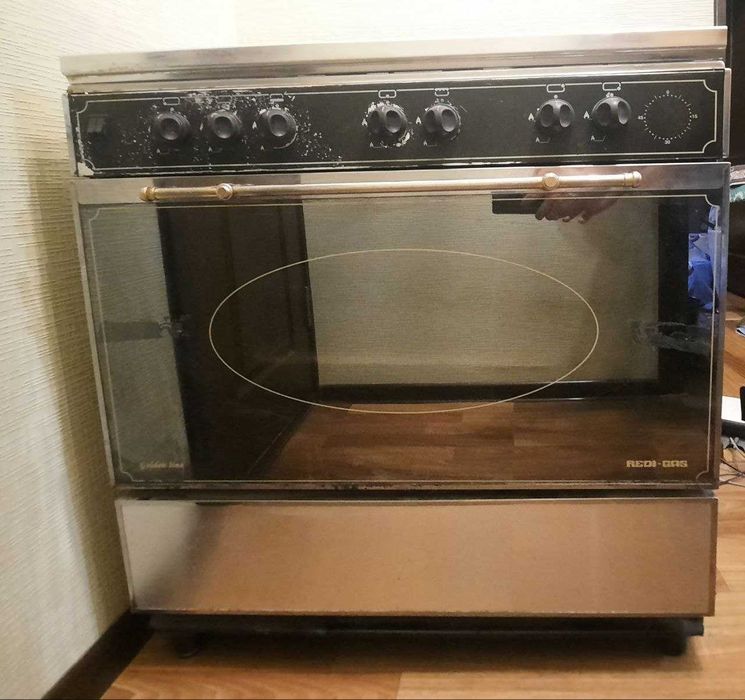 Продам газ плиту 5 конфорок Б/У