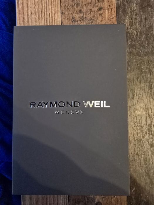 Луксозен автоматичен часовник Raymond weil freelancer в гаранция