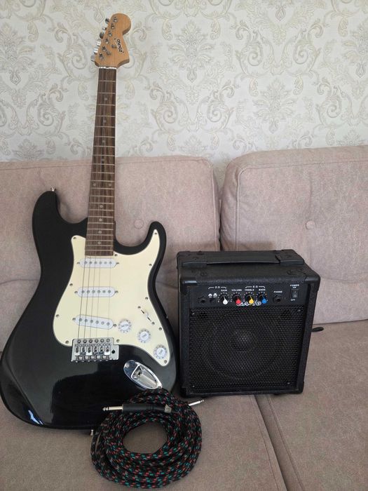 Chitară electrică cu amplificator