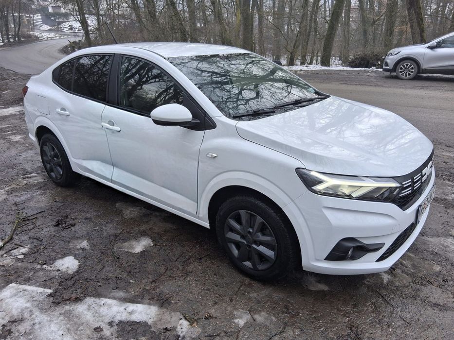 Dacia logan 2023 1.0 TCE , schimb cu toyota auris 1.8 hibrid  min 2016