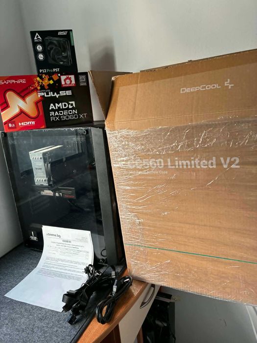 Геймърски компютър Ryzen 7 3700X RX 9060 XT 8GB, 32 RAM DDR4, 1TB Гаранция