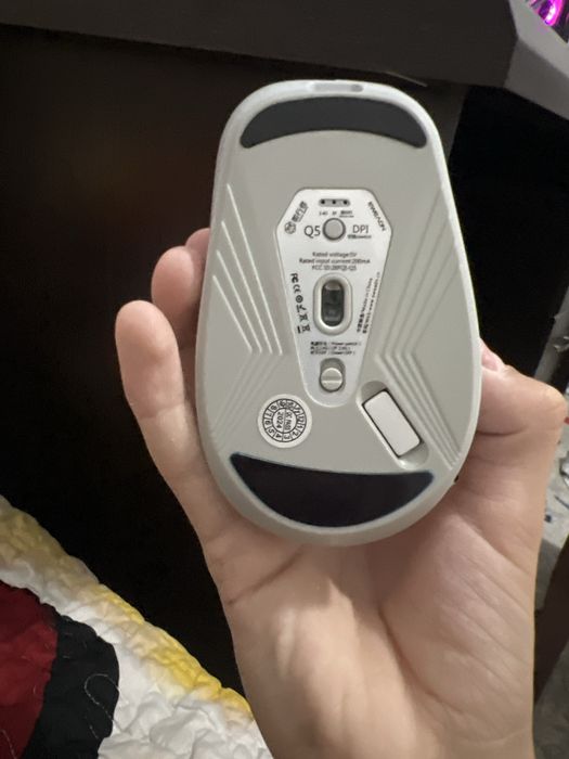 Без проводная оффисная мыш EWEADN