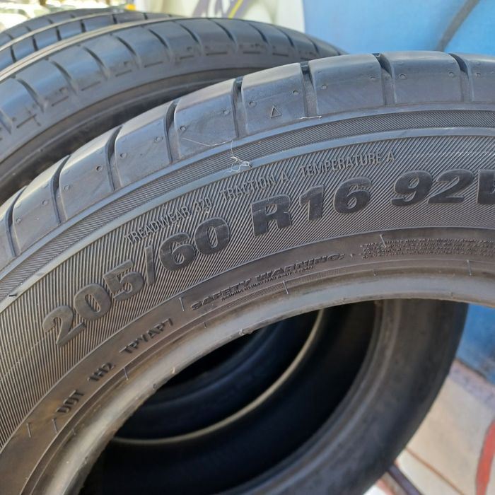 205 60 16  Kumho 4бр летни дот 4922